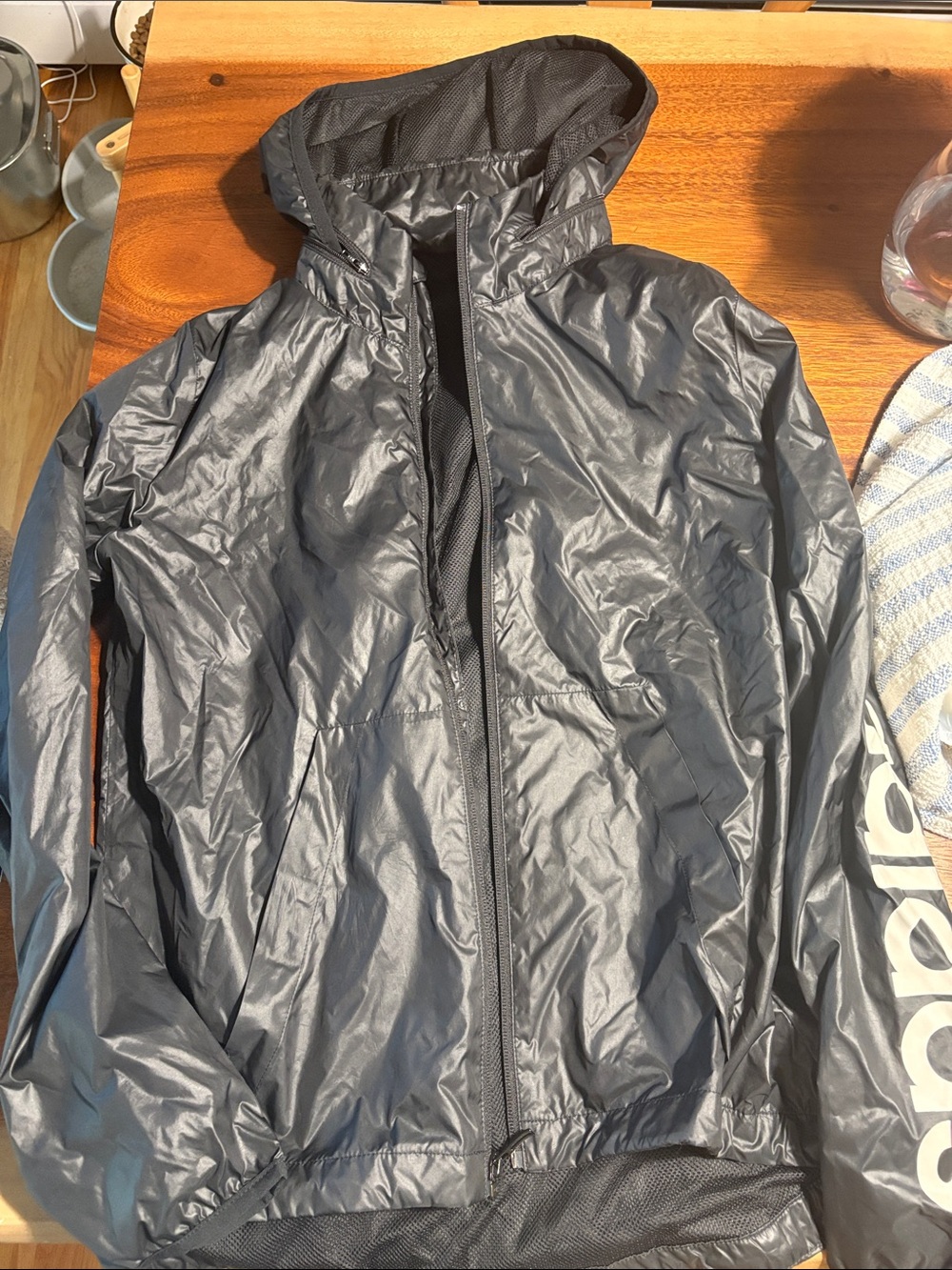 Women’s Lightweight Hooded Windbreaker Jacket - Black